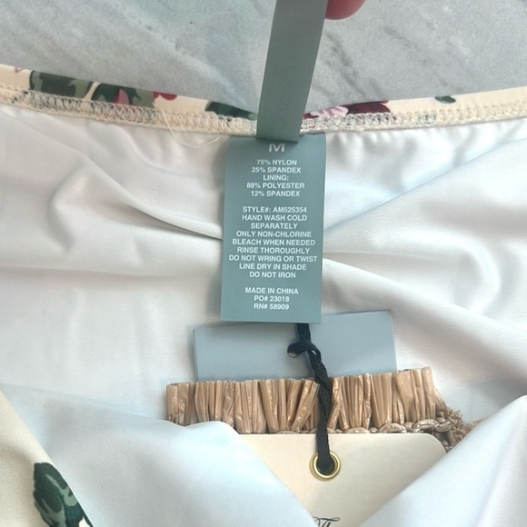 NWT,2Pc Bikini Set,Antonio Melani,Floral hipster Rosette,Statement Suit,Size Med - Picture 13 of 14